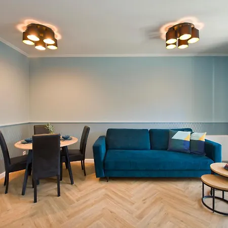 Yourapart Rajska Centre Aparthotel *