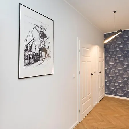 Yourapart Rajska Centre Aparthotel *