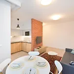 Appart hôtel Yourapart Rajska Centre 4*