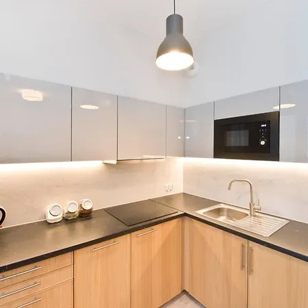 Yourapart Rajska Centre 4* Danzica