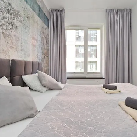 Yourapart Rajska Centre Apart-hotel *
