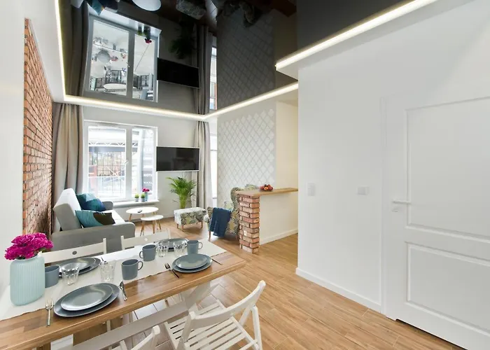 Yourapart Rajska Centre